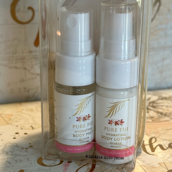 NEW Pure Figi Travel/Gift Set Guava - Picture 3 of 5